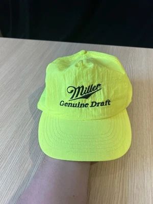 Винтажная бейсболка Miller Genuine Draft неоновая желтая нейлоновая рекламная кепка пиво - Изображение 1 из 3