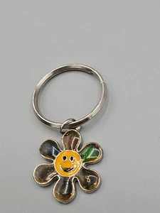 VTG 90s Keychain Smiley Face Metal Flower Tab Hangtag Keyring Backpack Tag - Picture 1 of 6
