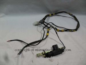 Toyota Hiace Hi-ace Gen4 Mk4 RH OSF drivers door lock actuator + wiring cable