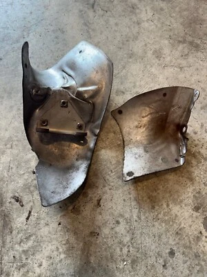 2000 捷豹 XJR 前排气支架隔热罩一对 NJB6809BA/NNG6809AA  — 第 1/3 张图片