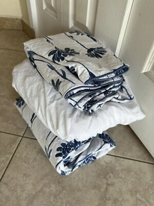Ikea FINNOXEL Queen Duvet cover, 2 pillowcases & Sheets White Blue floral Cotton - Picture 1 of 5