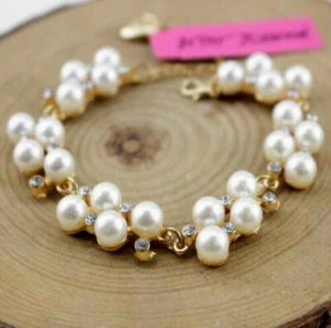 Betsey Johnson White Crystal Pearl Garden Gold Clusters Bracelet Free Gift Bag - Picture 1 of 4