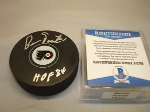 Bernie Parent Signed Philadelphia Flyers Hockey Puck Auto. Beckett BAS COA 1F - Picture 1 of 3