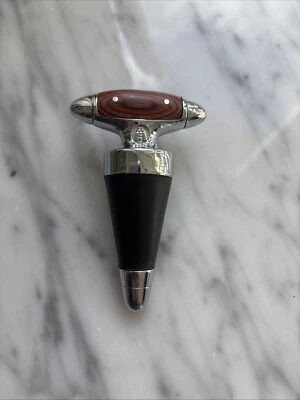 Tapón de botella de vino LAGUIOLE incrustación de madera y diseño de metal para comidas sofisticadas Foto 1 de 4