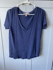 FOREVER 21 modernes blaues Kurzarmshirt tiefer Ausschnitt Gr. XS - Bild 1 von 4