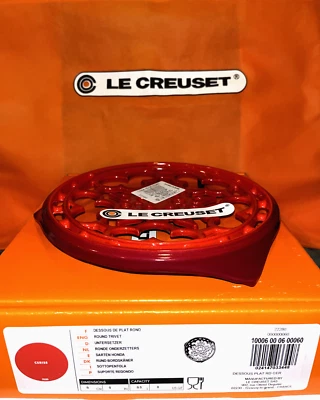 NIB LE CREUSET Deluxe Enameled ROUND 9" CAST IRON TRIVET Cerise Red - Image 1 of 3