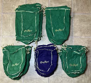 Lote de 92 bolsas Crown Royal mezcla púrpura y verde de 750 ml y 1,75 l acolchado artesanía - Imagen 1 de 4