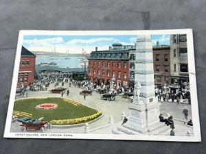 1918 Postcard DEPOT SQUARE ~ NEW LONDON, CT - Soldiers & Sailors Monument - Picture 1 of 5
