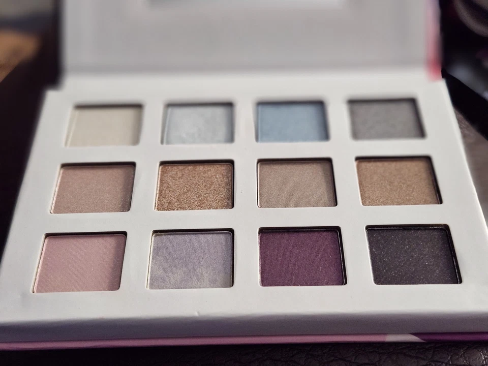 Avon Brand New Positive Vibes 12 Colors Eyeshadow Palette - Image 1 of 3