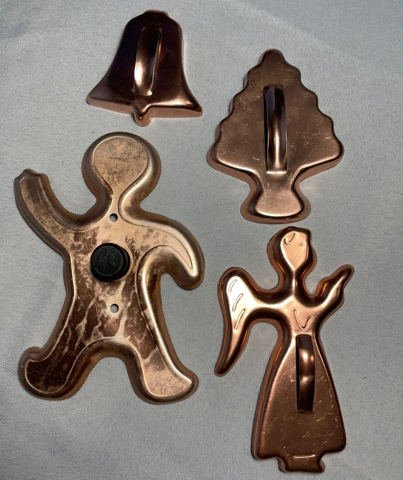 Lote De 4 Cortadores De Galletas Navidad Mirro Aluminio Color Cobre De Colección Foto 1 de 4