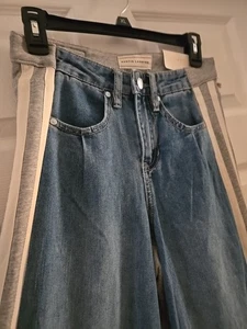 Austin Landing Wide Leg Knit Grey Back Jeans, Jr. 1 - Bild 1 von 6