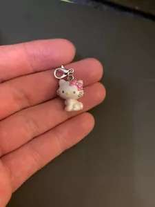 Sanrio Charmmy Kitty Mini Charm Keychain - Picture 1 of 1