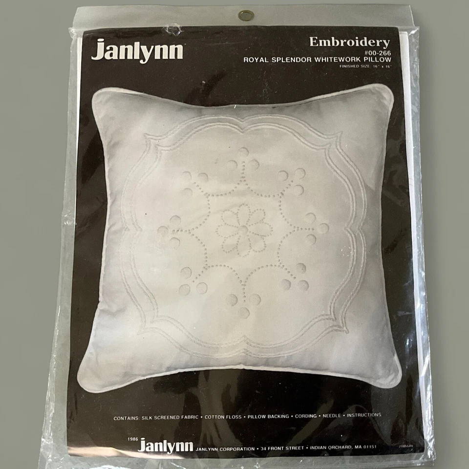 Kit de almohada bordada vintage Janlynn 1987 Royal Splendor Whitework 16" NUEVO Foto 1 de 4
