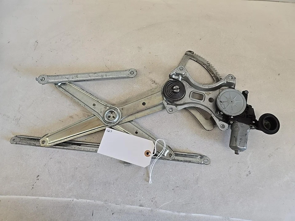 2013 丰田 CAMRY 右前窗调节器 — 第 1/4 张图片