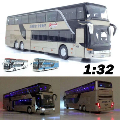 1:32 Alloy Bus Pull Back Model with Music Light Diecast Toy Vehicle - Image 1 of 4