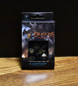 Q-Workshop- Dragon Dice Set: Nephrite Bottle-Green/Gold Color - Picture 1 of 1