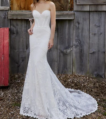 La Perle Wedding Dress Womens 14 Lace Corset Sweetheart Sheath Train Rustic Boho - Image 1 of 4