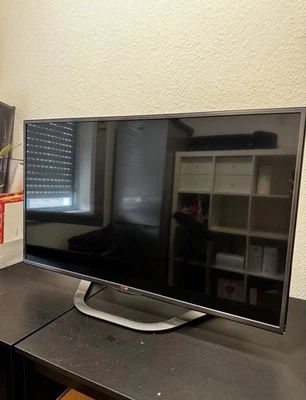 LG Fernseher  - Bild 1 von 4