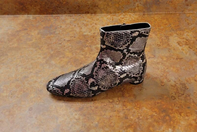 Novo! Botas de tornozelo femininas Balenciaga salto bloco oval cobra 6 EUA 36 Eur. MSRP $1150 - Imagem 1 de 4