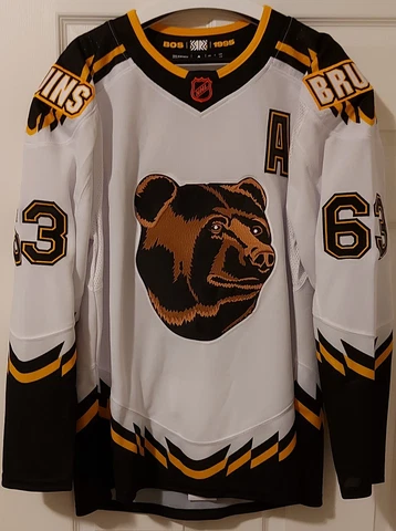š„BRAD MARCHANDš» Boston Bruins REVERSE RETRO 2.0 jersey adidas 50 ŠÆR NHL hockey Cover