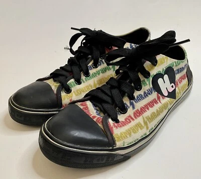 Zapato Tenis Harajuku Lovers Para Mujer 7 Parte Superior Baja de Lona Anime Negro Arco Iris Foto 1 de 4