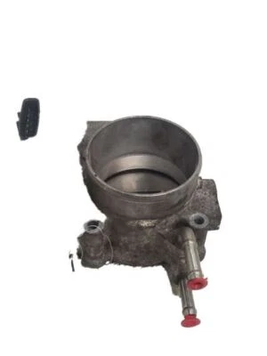 Cuerpo de acelerador de inyección de combustible usado se adapta a: 2014 Scion TC 4 conjunto de válvula de acelerador Foto 1 de 3