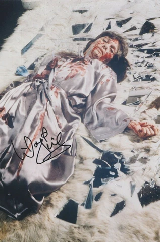Hildegarde Neil   **HAND SIGNED**  12x8 photo  ~  AUTOGRAPHED Cover