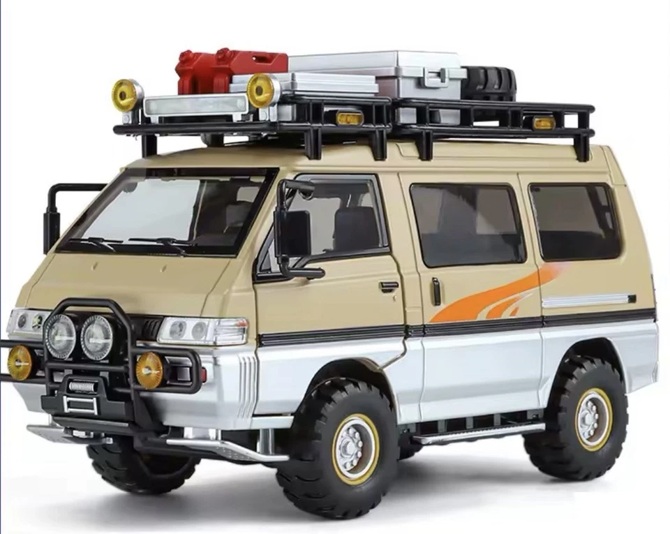 Casa rodante Mitsubishi Delica Mini todo terreno 4x4 - amarillo - accesorios - escala 1:24 Foto 1 de 4