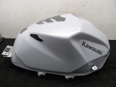 24 25 Kawasaki EX500 Fuel Gas Tank VGC OEM White 51093-5344-69W Dent & Rust Free - Image 1 of 4