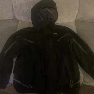 Boy’s THE NORTH FACE HYVENT Gray/Black Jacket Size L/G 14/16 - Picture 1 of 6