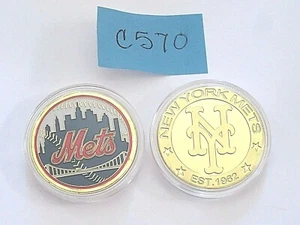 NEW YORK METS COLOR/GOLD TONE COLLECTOR COIN POKER TOPPER CHALLENGE COIN C570 - Picture 1 of 1