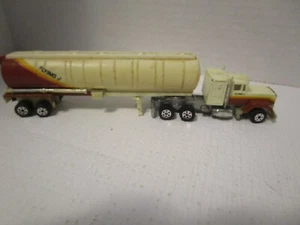Road Champs Mack Flying J Tanker Semi 1/87 HO Scale - Picture 1 of 8
