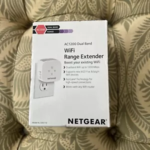 NETGEAR AC1200 WiFi Range Extender - White New In Box - Picture 1 of 15