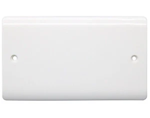 Securlec 2 Gang Double Blank Plate Wall Socket Cover Curved Edge Screw - White - Picture 1 of 2