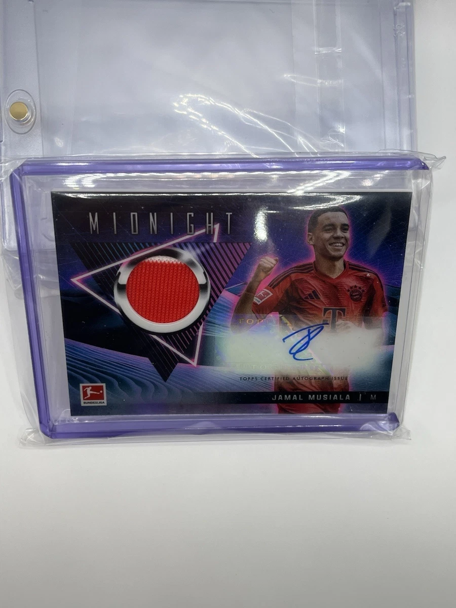 Soccer Bayern Munich Autographed Sports Trading Cards