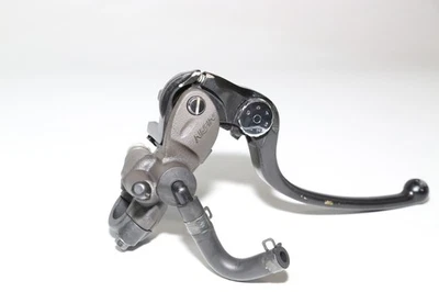 06-25 Cilindro maestro de freno delantero Suzuki GSXR750 GSXR600 GSXR1000 con palanca OEM Foto 1 de 4