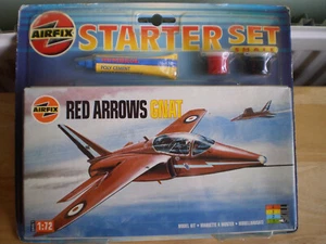 VINTAGE AIRFIX 1/72 RED ARROWS GNAT STARTER SET UNOPENED - Picture 1 of 2