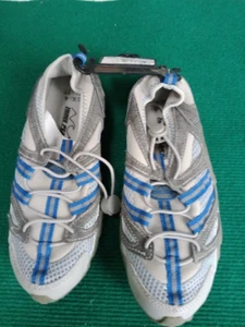 Hard-Soled Beach Trainers - size 4 - Picture 1 of 1