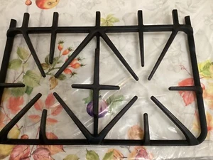 GE RANGE RIGHT BURNER GRATE PART# WB31K10243 - Picture 1 of 2