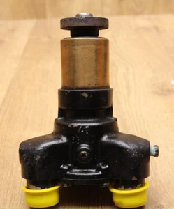 Quicksilver Brass Sea Water Pump Housing 72774A32 **NEEDS REBUILD** - Picture 1 of 12