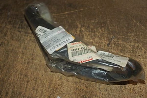 KAWASAKI ZX-6R ZZR600 ZX600 FAIRING FRONT AIR DUCT RUBBER SEAL 92093-1535 OEM - Picture 1 of 3