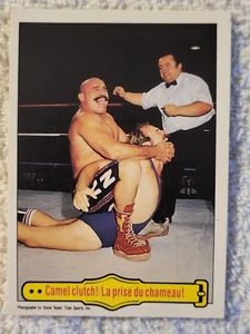 1985 O-Pee-Chee WWF Wrestling Trading Card #49 Iron Sheik Camel clutch - Imagen 1 de 2