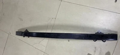 Barra delantera refuerzo Cadillac LYRIQ 2023-25 OEM GM# 85536835 USADO Foto 1 de 2