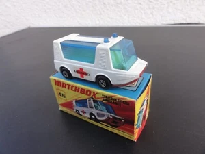 MATCHBOX SUPERFAST STRETCHA FETCHA AMBULNCE 46 Nr 7 - Picture 1 of 13