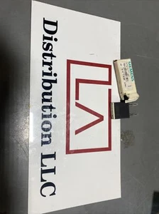 SIEMENS 3RT1916-1JL00 / 3RT19161JL00 (NEW IN BOX) - Picture 1 of 4