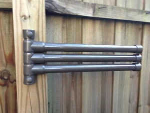 Outdoor pool towel holder rack - 3 bar - Wall Mount for patio deck spa - Picture 1 of 8
