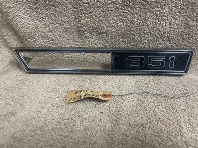 NUEVO DE LOTE FORD C9AZ-15A460-H 1969 GALAXIE LTD COUNTRY SQUIRE 351 BISEL MARCADOR LATERAL LH Foto 1 de 4