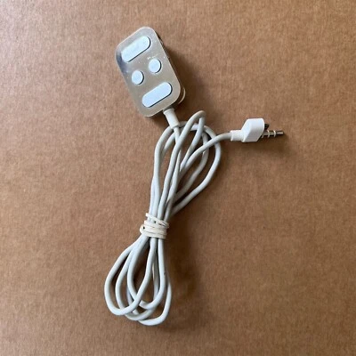 Genuine Apple Wired Remote Contol for iPod Classic A1018 - Missing Side Switch - Image 1 of 4