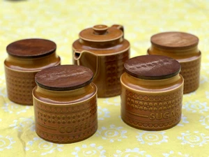 Hornsea Saffron Tea Pot and 4 x storage jars - Picture 1 of 15