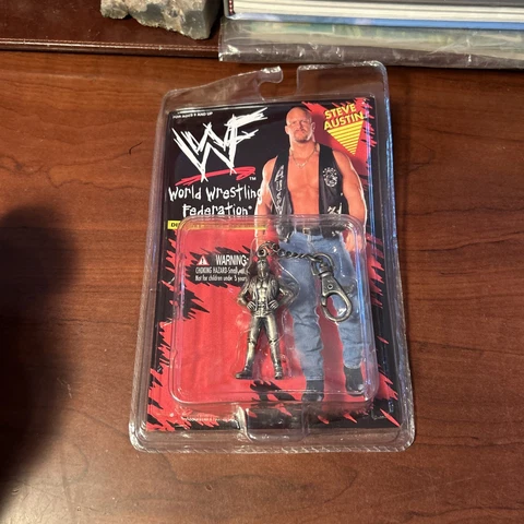 Vintage WWF WWE Stone Cold Steve Austin Die Cast Metal Key Chain Sealed 1998 Cover